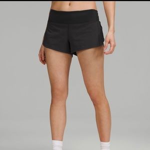 Lululemon Speed Up low-rise 2.5” shorts, black size 8